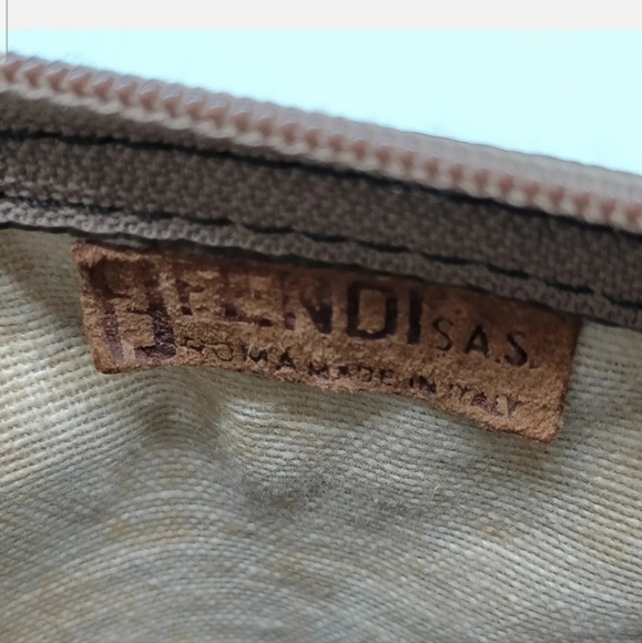 Fendi Glossy Vinyl Zucchino Monogram Bag - Picture 7 of 9